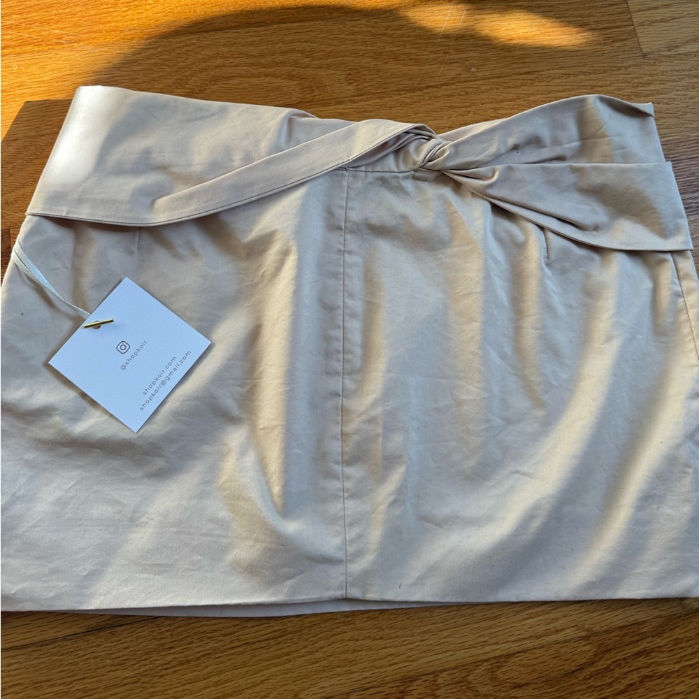 Authentic Reworked Gucci Beige Mini Skirt - Picture 2 of 4